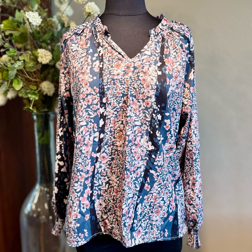 Floral Print Women's Top - Black and Pink